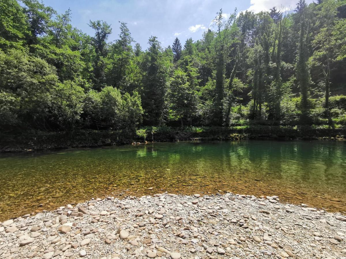 Vila Rozi, Osilnica - Vacation House Pr' Vili Rozi Bagian luar foto